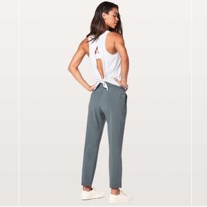 Lululemon On The Fly Pant 28" Oil Blue